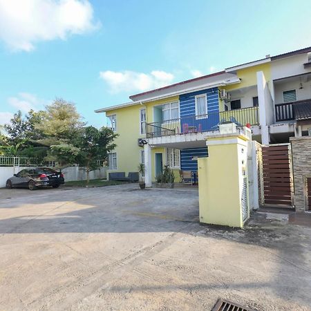 Oyo 90132 Come Inn Premium Kuala Terengganu Eksteriør bilde